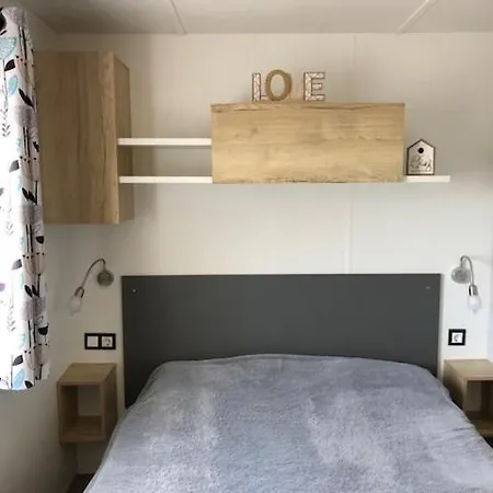 Camping Les Sables Du Midi *