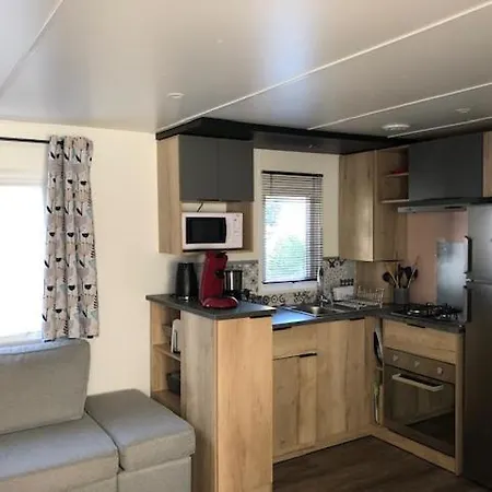 Campsite Les Sables Du Midi